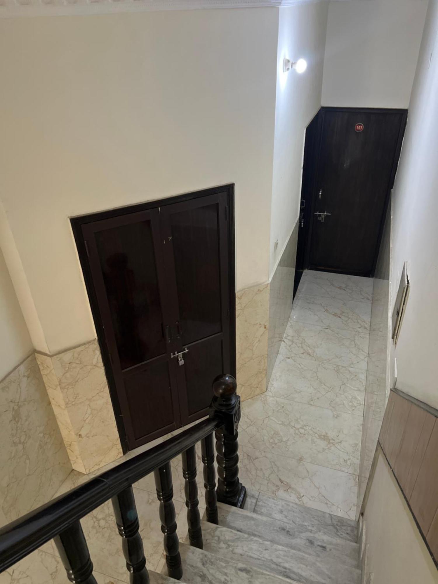 Raja Guest House -- Jalandhar Railway Station -- For Family, Couples, Travellers Exterior foto
